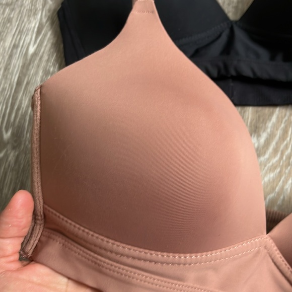 Bundle of two bras pink/ black - Picture 3 of 8